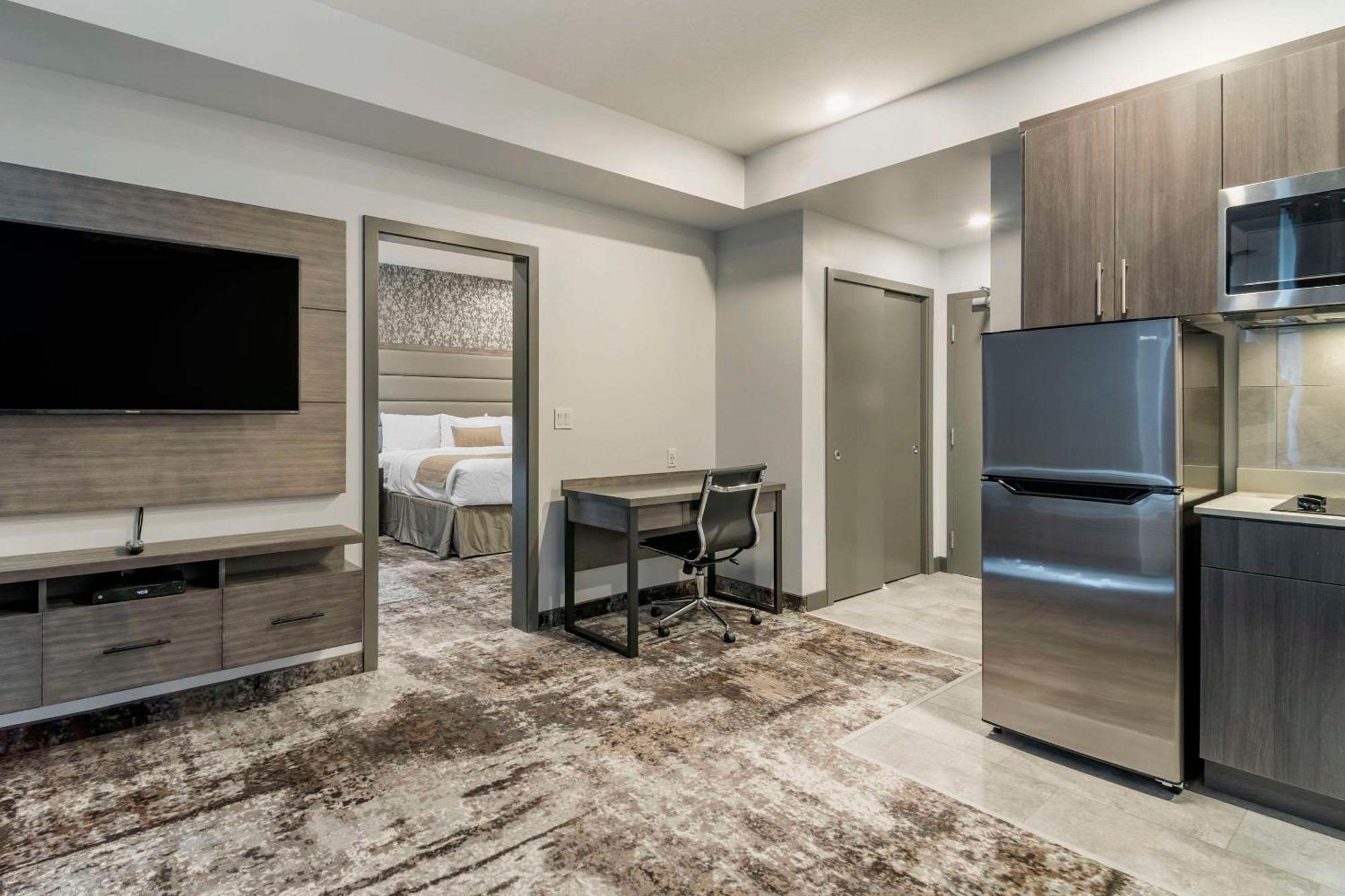 The Hue Hotel, Ascend Hotel Collection 坎卢普斯 外观 照片