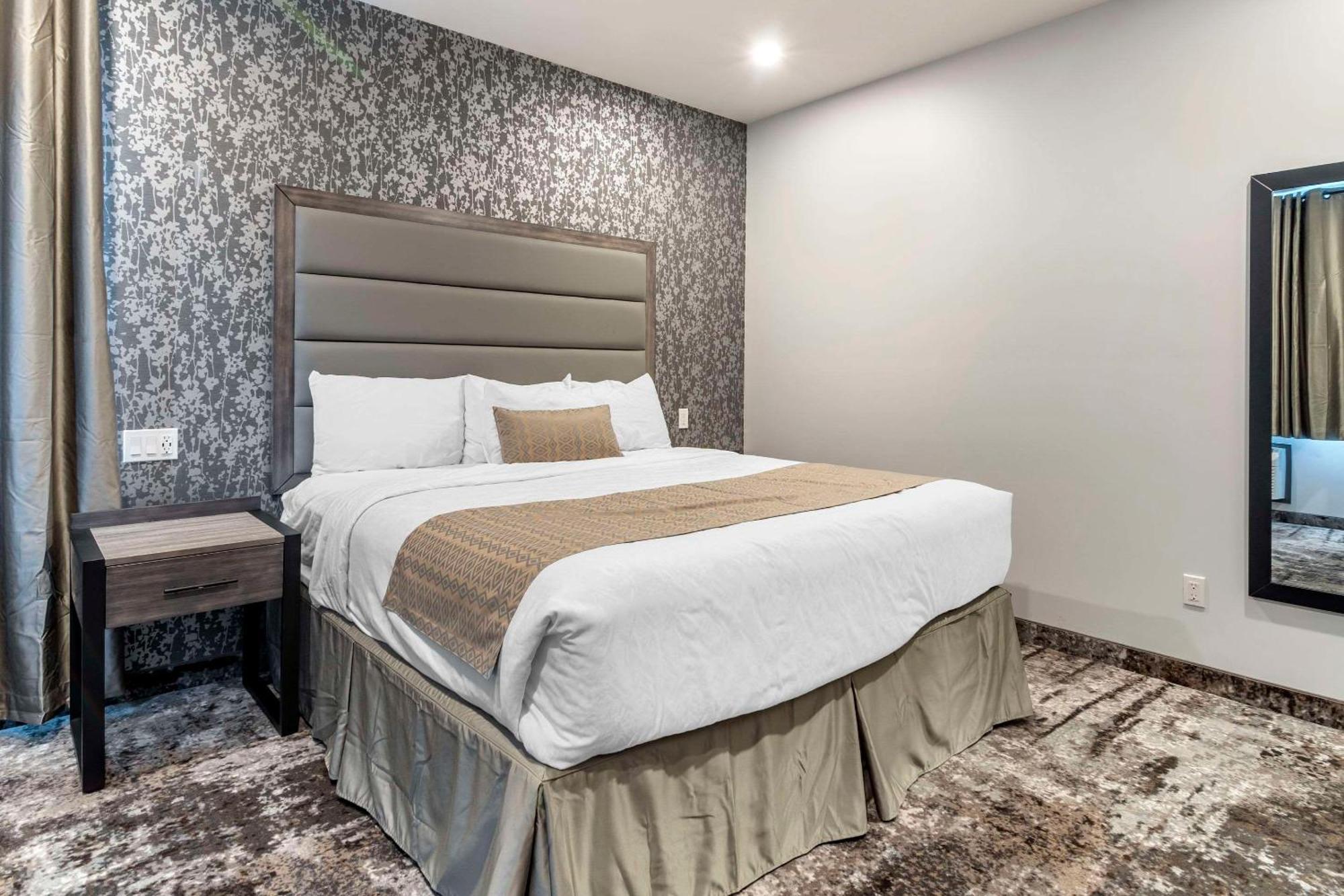 The Hue Hotel, Ascend Hotel Collection 坎卢普斯 外观 照片