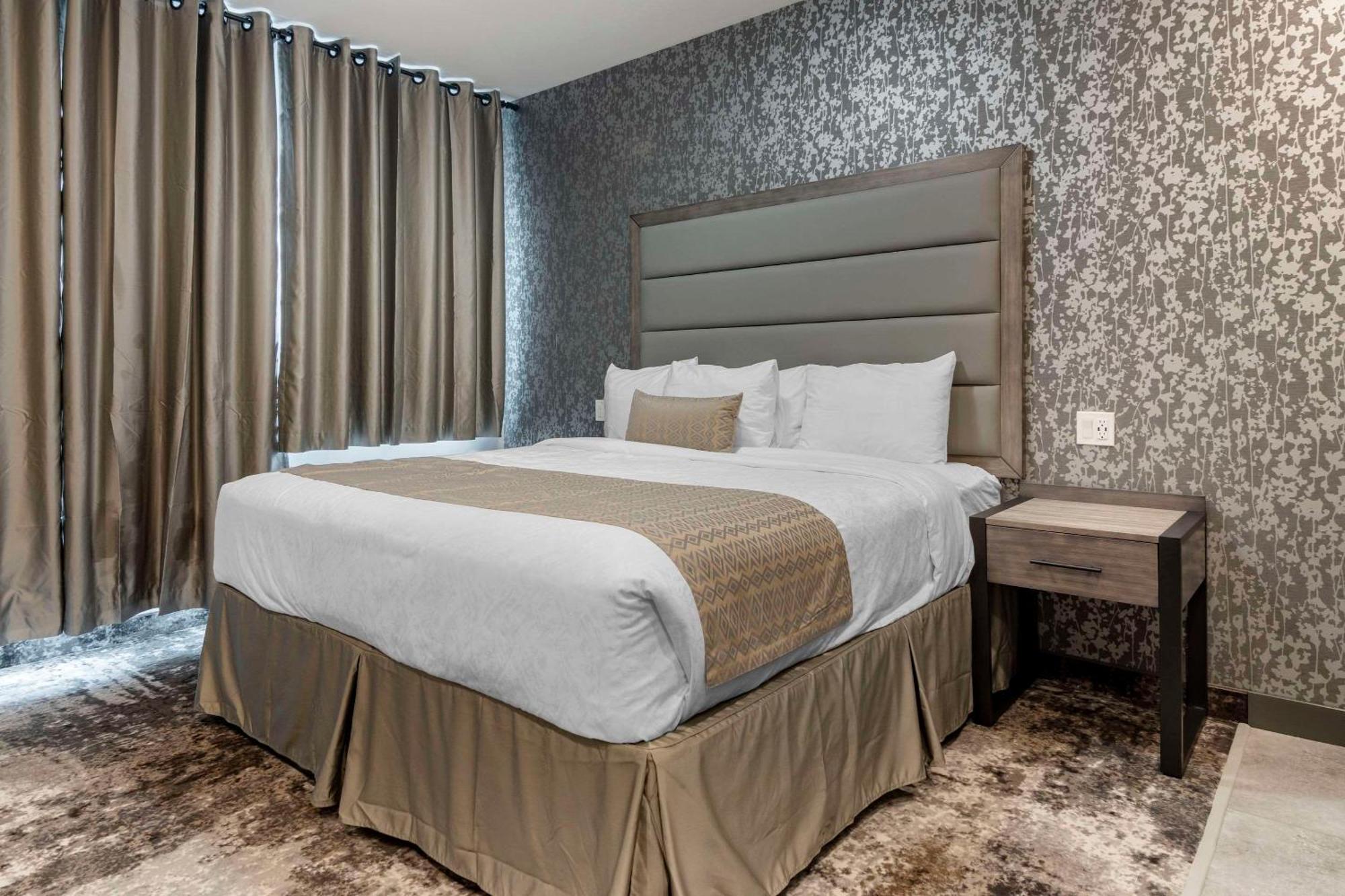 The Hue Hotel, Ascend Hotel Collection 坎卢普斯 外观 照片