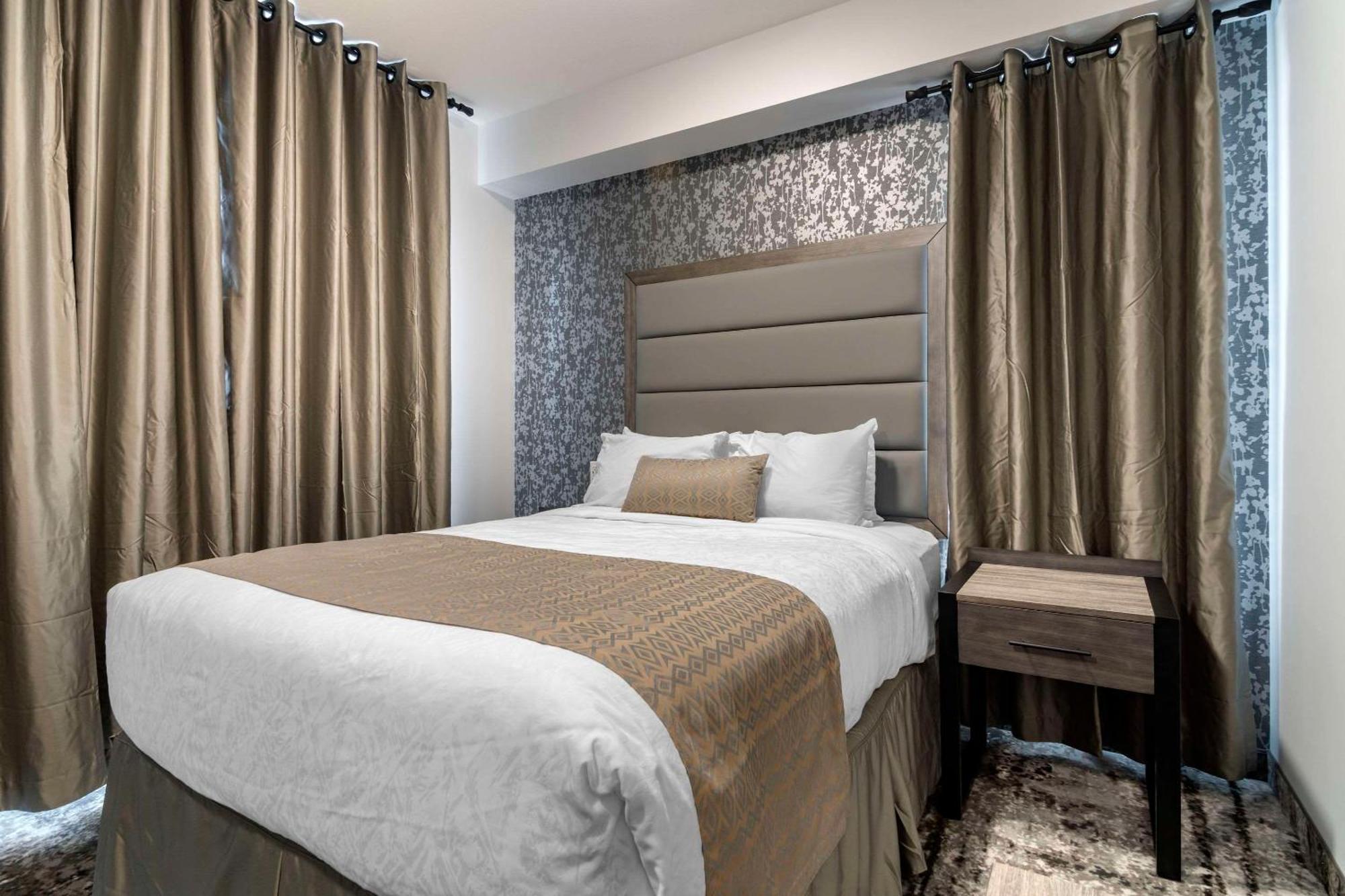 The Hue Hotel, Ascend Hotel Collection 坎卢普斯 外观 照片
